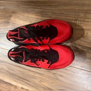 NWNT - Nike Air Huarache By You Custom Women's Shoe